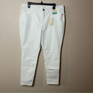 St John’s Bay White Jeans, skinny leg